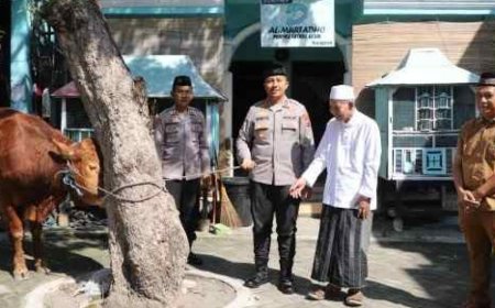 Hari Raya Idul Adha 1447 H, Polres Kediri Distribusikan Hewan Kurban ke Ponpes