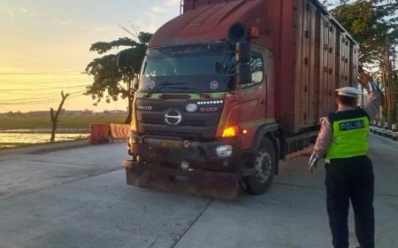 Korlantas Polri Laksanakan Penegakan Hukum Pembatasan Operasional Angkutan Barang di Jalur Pantura