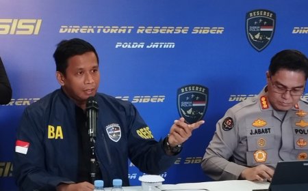 DitresSiber Polda Jatim: Capai Rp 1,2 Miliar,  Keuntungan Tersangka Penyalahgunaan  Data Pribadi  untuk Registrasi SIM Card Ilegal
