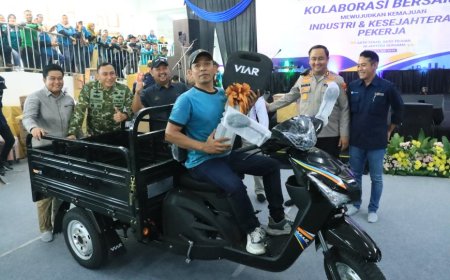 Peringatan May Day di Stadion Gejos Berjalan Kondusif, Kapolres Gresik Apresiasi Elemen Buruh