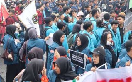 May Day Kondusif, Kapolrestabes Surabaya Sampaikan Apresiasi untuk Serikat Pekerja dan Mahasiswa