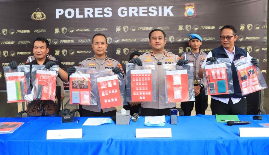 Polres Gresik Bongkar Jaringan Narkoba, Amankan 2 Tersangka dan Amankan 209 Gram Sabu