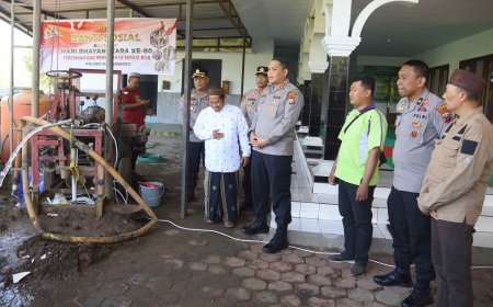 Kado Hari Bhayangkara ke - 80, Polres Bondowoso Bangun Sumur Bor untuk Masyarakat di Sekar Putih