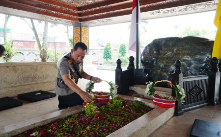 Ziarah ke Makam Soekarno, Kapolri: Menyerap Nilai Pemimpin Bangsa