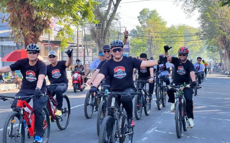 Polres Lumajang Gelar Gowes, Ribuan Pesepeda Sambut Hari Bhayangkara ke - 80