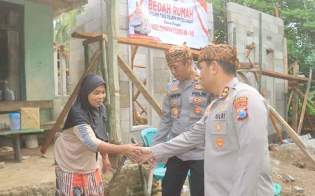 Hari Bhayangkara ke-80, Polres Probolinggo Turun ke Pelosok Desa Salurkan Bansos Bedah Rumah