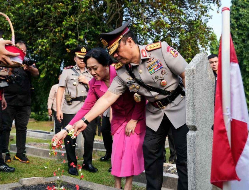 Menghormati Jasa, Melanjutkan Pengabdian: Wakapolri Pimpin Ziarah Nasional Menjelang Hari Bhayangkara ke-80