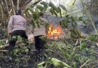 Polres Trenggalek Terjunkan Personel Jajaran Padamkan Api di Gunung Orak Arik