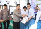 Kapolres Jombang Serahkan Beasiswa kepada Putra-Putri Pegawai Negeri Pada Polri Berprestasi