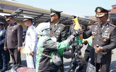 Hari Bhayangkara Ke-80, Polresta Sidoarjo Salurkan Bantuan 3 ton Beras untuk Masyarakat