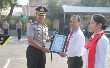 Kapolres Kediri Beri Penghargaan Personel Berprestasi dan  Resmikan Ruang Bermain Anak