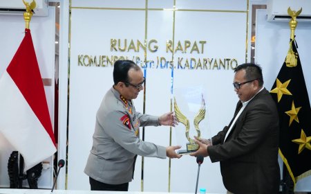 Wakapolri Raih Penghargaan The Visionary Leader of National Security, Akademisi Apresiasi Reformasi dan Transformasi Polri