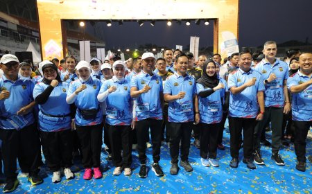 Kuatkan Kolaborasi,  Kapolda Sumsel - Forkopimda Sapa Ribuan Peserta ”Sumsel Bhayangkara Run”