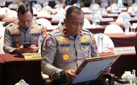 Ditlantas Polda Jatim Terima Penghargaan Wilayah Birokrasi Bersih dan Melayani dari Kementerian PANRB