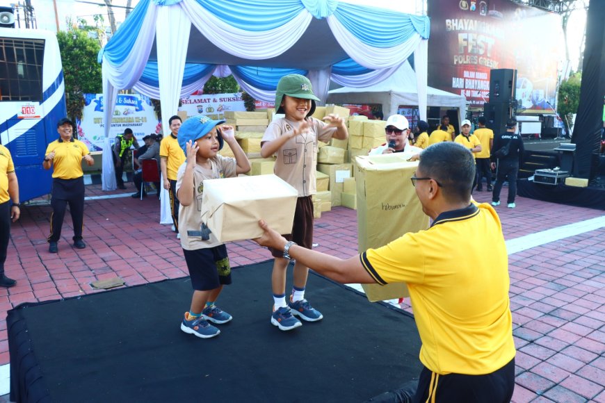 Polres Gresik Hadir Untuk Masyarakat, Gelar Bhayangkara Fest 2026 Pererat Kebersamaan