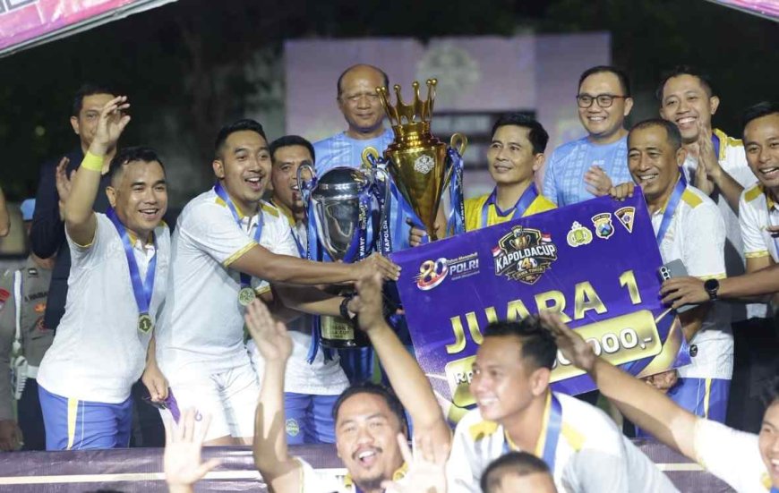 Final Kapolda Cup 4 Berlangsung Meriah, Tim Gabsat Polda Jatim Angkat Trofi Juara
