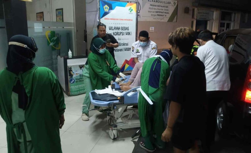 Aksi Heroik Satlantas Polres Gresik Selamatkan Wanita yang Hendak Melahirkan
