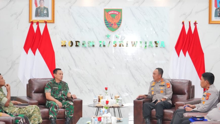 Kapolda Sumsel - Pangdam II/Sriwijaya Perkuat Soliditas, Pastikan Kamtibmas Kondusif