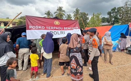 Hari Ke-4 Pascagempa, Polri Terus Bergerak: Brimob dan Bantuan Logistik Konsisten Dikirim ke NTT