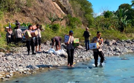 Menembus Jalan Terjal, Polri Hadir Membawa Harapan: Kapolres Nagekeo Salurkan Bantuan Kapolda NTT untuk Warga Terdampak Gempa