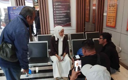 Terkait Saksi Arisan Online Bodong, Selebgram Ratu Felisha Penuhi Panggilan Penyidik DitresSiber Polda Jatim