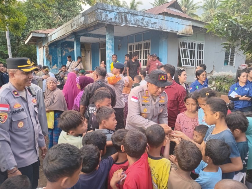 Polri Berikan Trauma Healing Kepada Anak-Anak Terdampak Gempa Bumi di Ende NTT