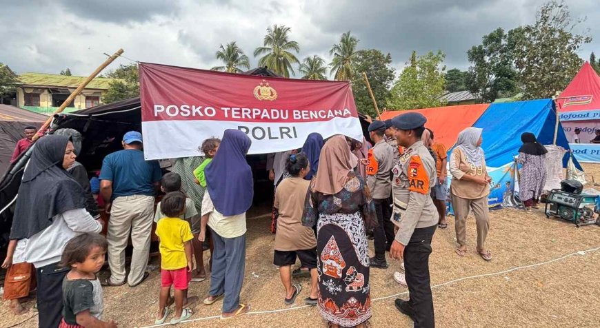 Hari Ke-4 Pascagempa, Polri Terus Bergerak: Brimob dan Bantuan Logistik Konsisten Dikirim ke NTT