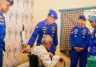 Polairud Polda Metro Jaya Bantu Kursi Roda dan Sembako untuk Warga Jakarta Utara